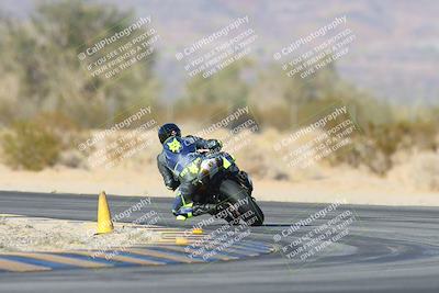 media/Jan-11-2025-CVMA (Sat) [[ddeb3f563a]]/Race 10-Amateur Supersport Middleweight/